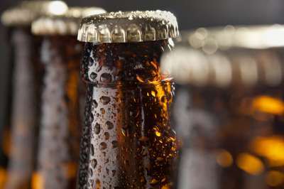 Стало известно о разработке бутылок для пива на бумажной основе