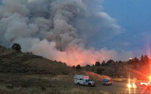 Лесной пожар в Колорадо охватил 3 тыс. га и вышел из-под контроля